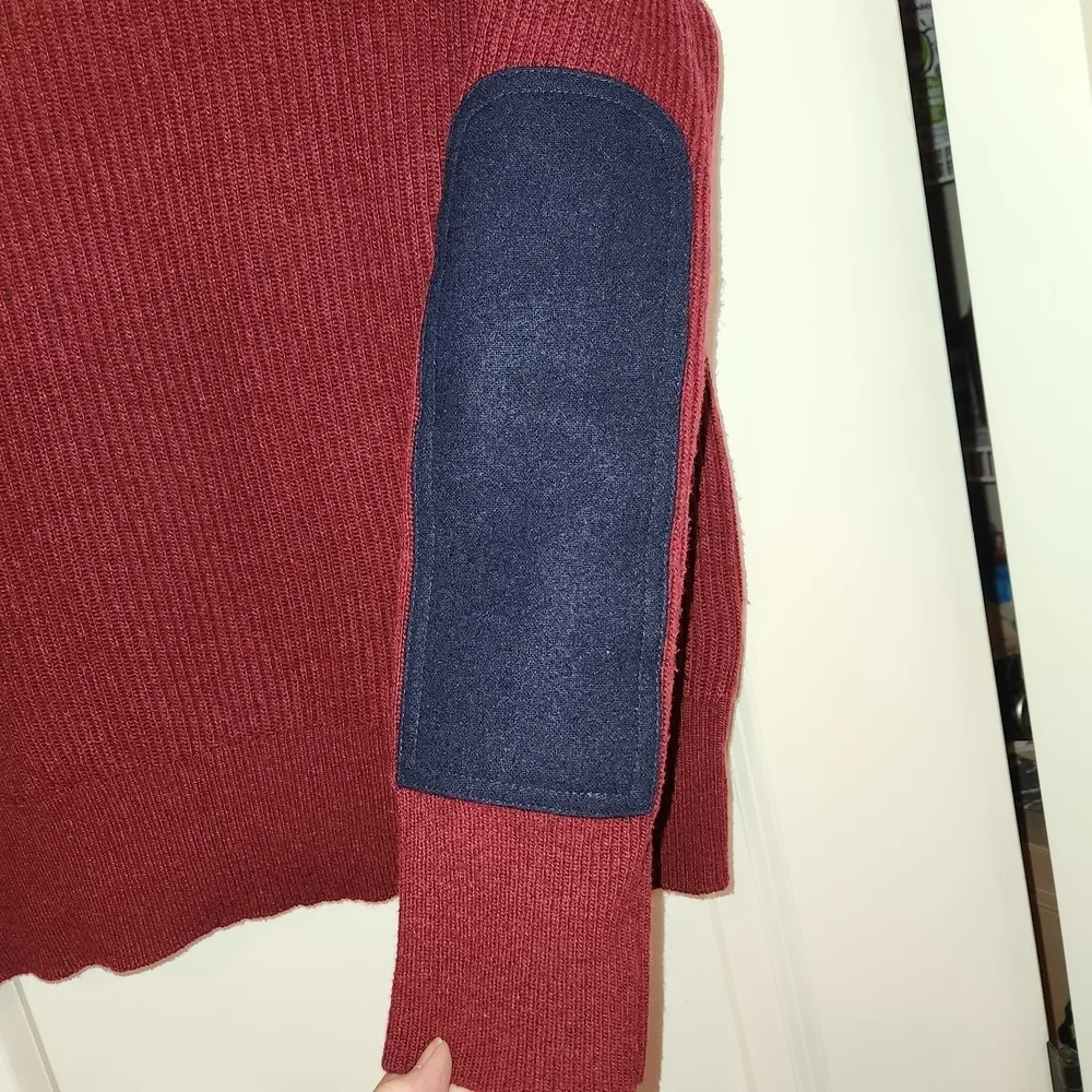 Banana Republic Burgundy Crew Neck Sweater Size M Wool Italian Yarn Elbow Patch
